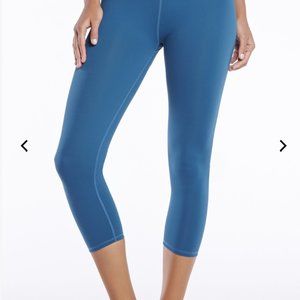 Fabletics Salar Capri Size: M Color: Real Teal